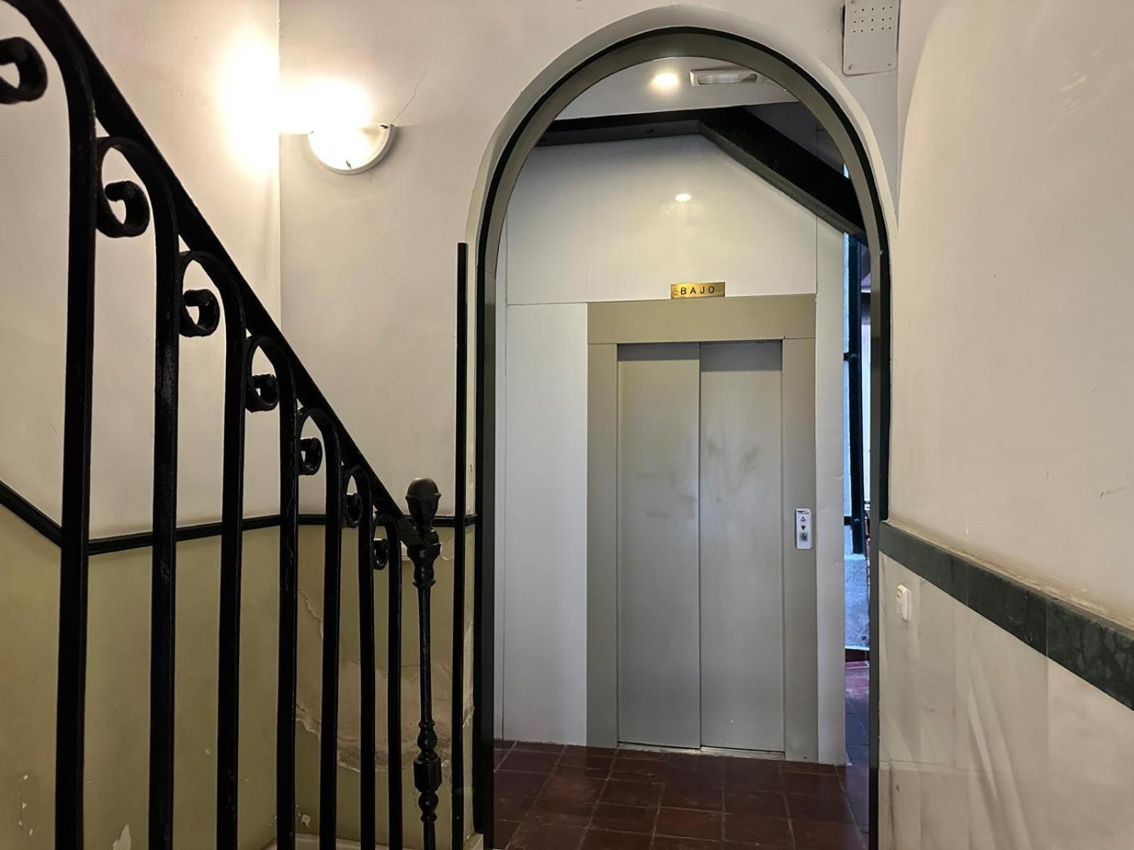 Apartamento Centrico Y Tranquilo Madrid Exterior foto